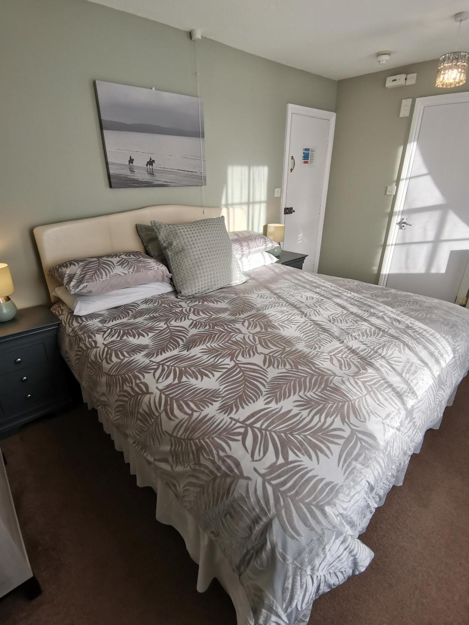 Greenlands Guest House Weymouth Room photo